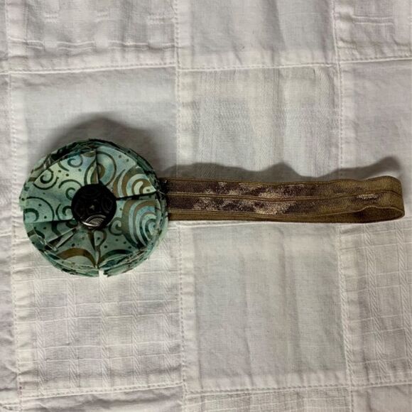 Handmade Infant Headband Brown Band Green & Gold Flower Center Size Newborn B296 - Picture 4 of 9